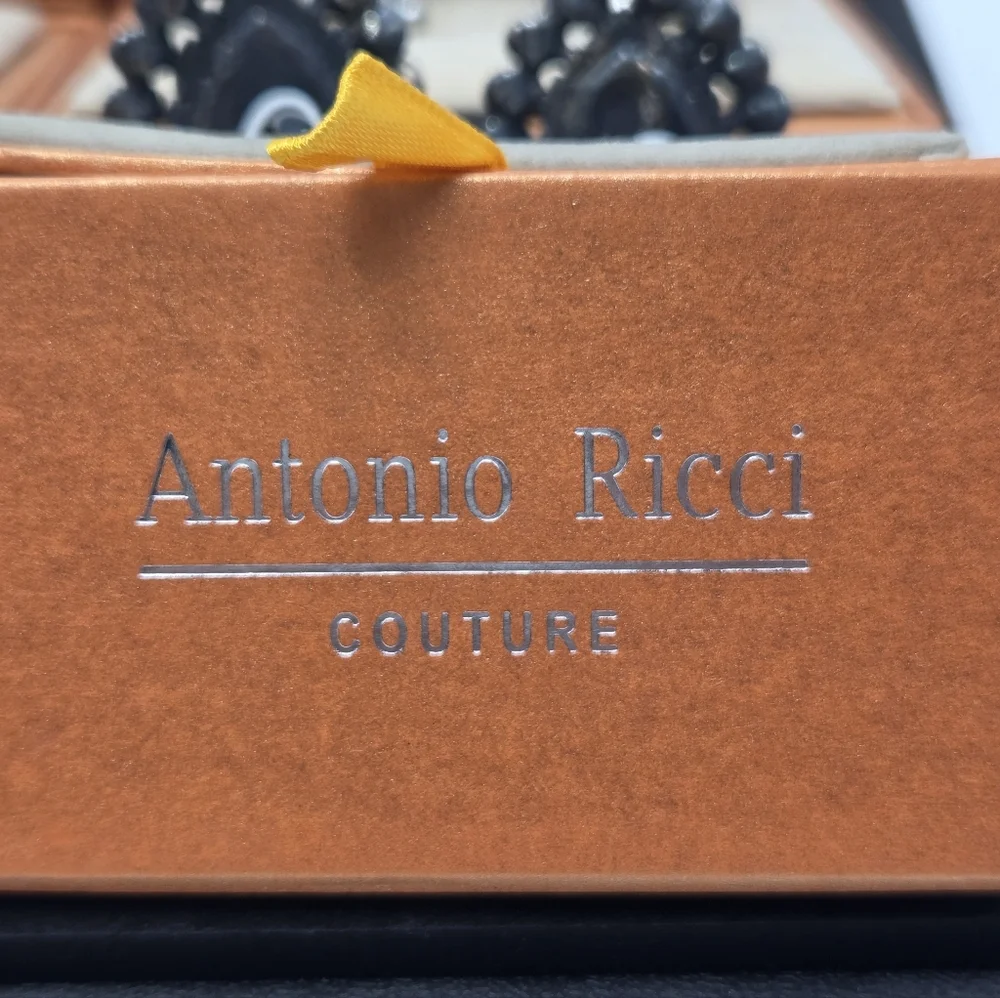 12 Set Antonio Ricci Classic Men's/Women's Cuff Links Set - MAKE AN OFFER!